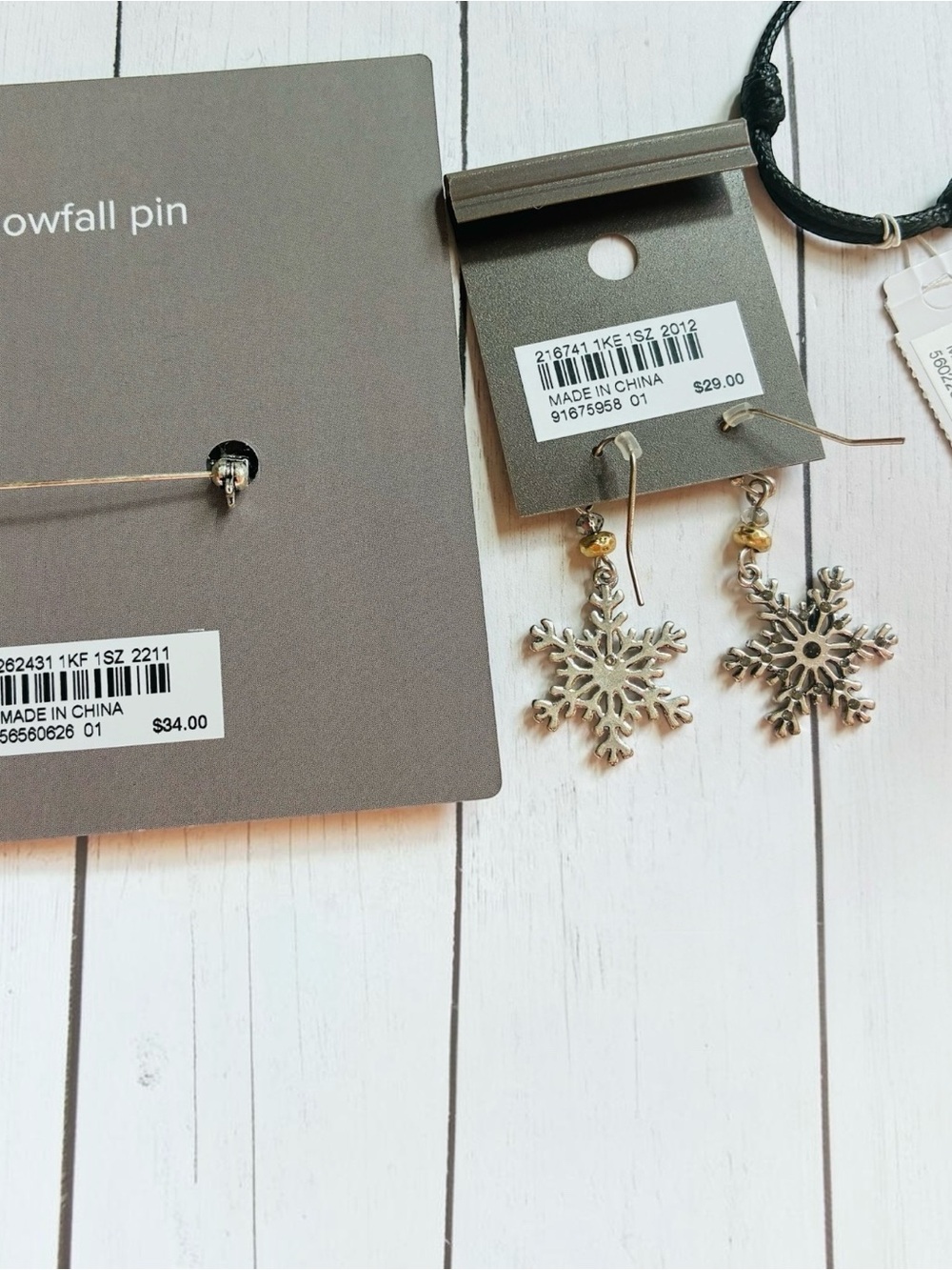 New NWT J. Jill Silver Rhinestone Snowflake Necklace, Brooch, Earrings Set $112 - Picture 2 of 6
